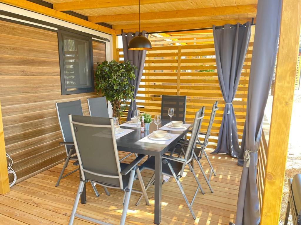 Mobile Home La Vida Биоград-на-Мору Экстерьер фото